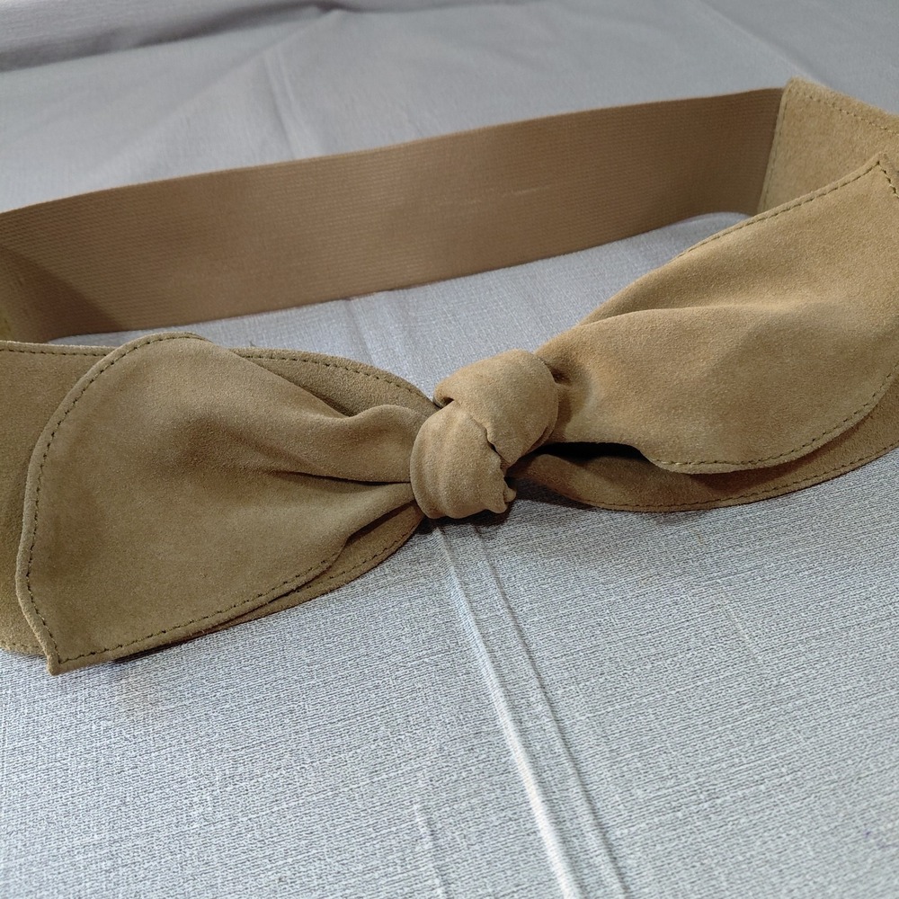Anthropologie Brigitte Suede Genuine Leather Bow Belt LG Neutral Moss Elastic